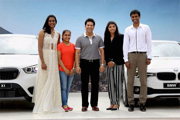 sachin,deepa karmakar,chamundiswari nath,rio,car gift,return  సచిన్ తో ఇప్పించిన గిఫ్ట్ వెనక్కి ఇచ్చేస్తుంది..!